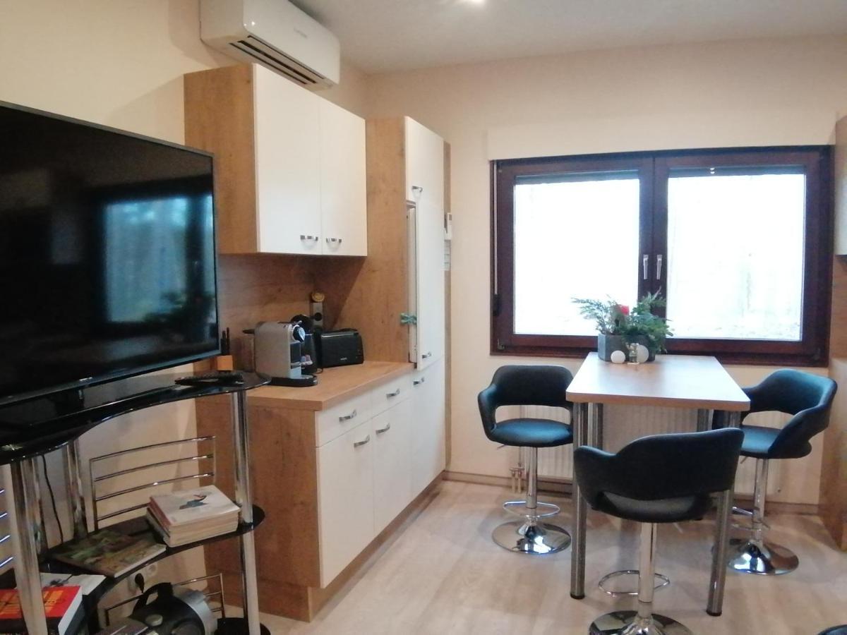 Apartment Gnubbel Am Wald 魏斯瓦塞尔 外观 照片